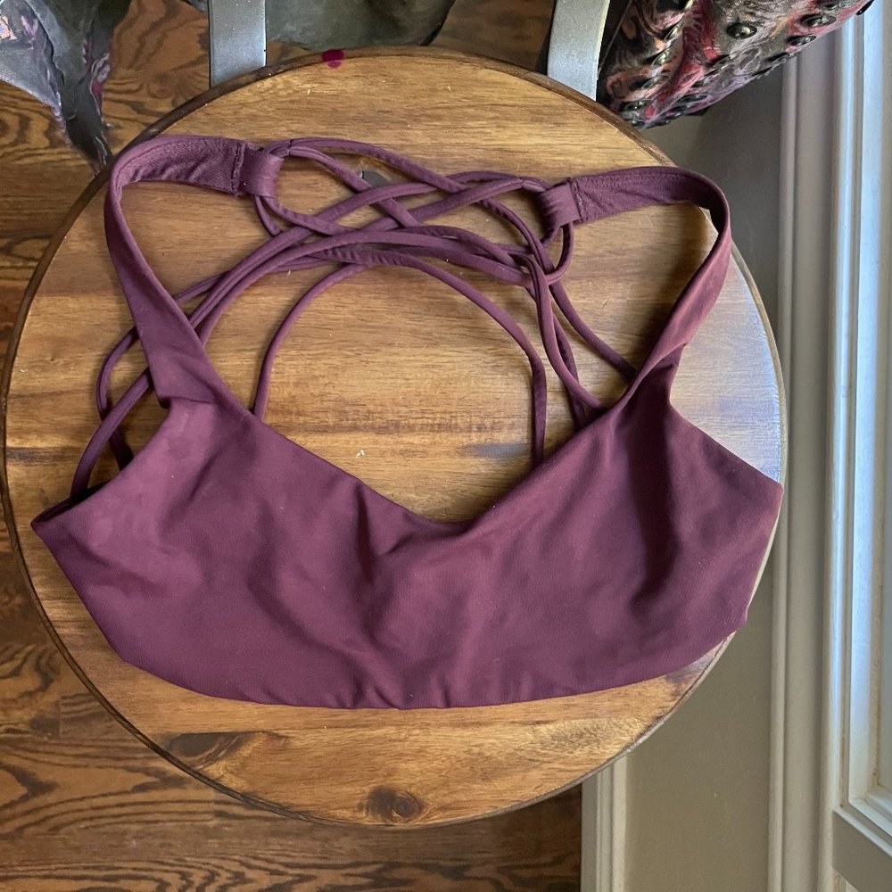 Lululemon Size 4 Free to be Wild Maroon Sports Bra